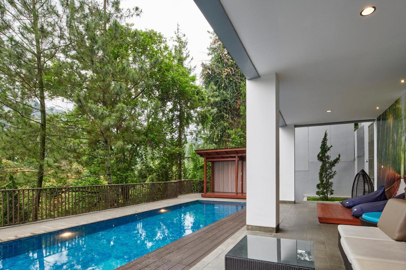 Narwastu Hill View Villa 6 Bedrooms With A Private Swimming Pool Bandung Kültér fotó